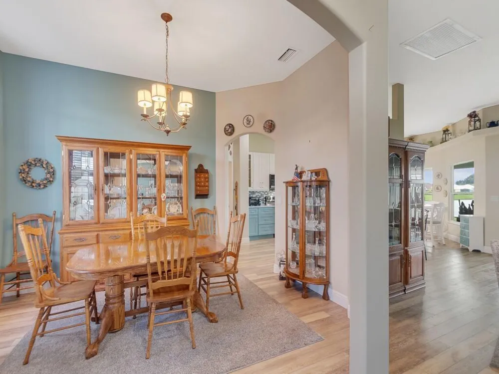 5625 Riverboat Circle SW Vero Beach, FL 32968