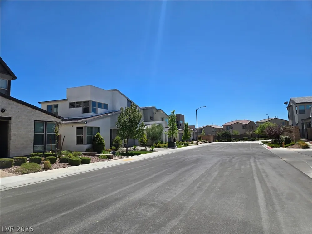 8242 Skye Territory Street Las Vegas, NV 89166