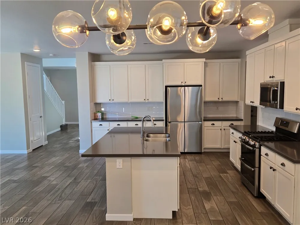 8242 Skye Territory Street Las Vegas, NV 89166