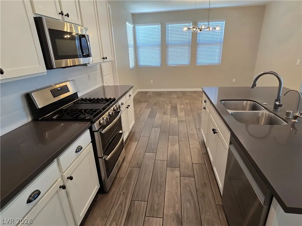 8242 Skye Territory Street Las Vegas, NV 89166