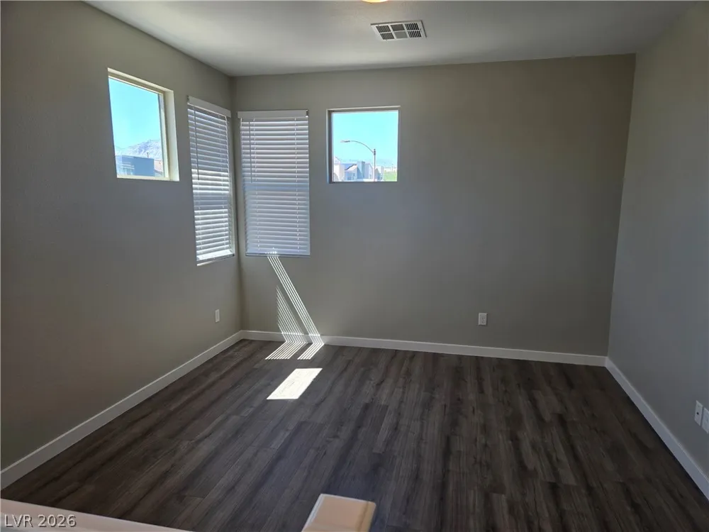 8242 Skye Territory Street Las Vegas, NV 89166