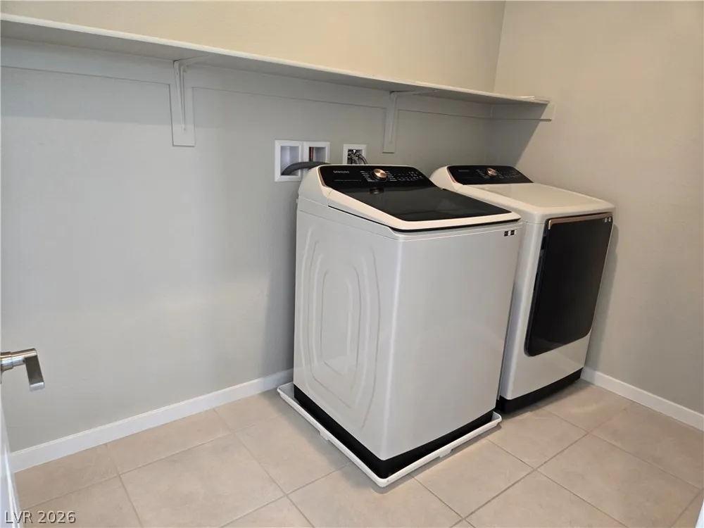 8242 Skye Territory Street Las Vegas, NV 89166