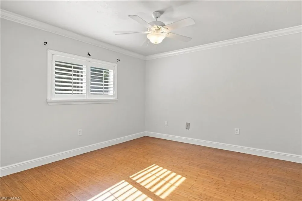 136 Cypress Way E #4 Naples, FL 34110