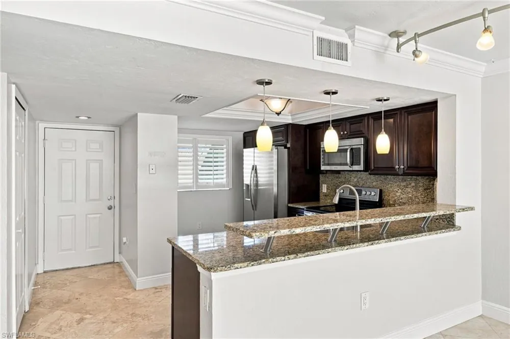136 Cypress Way E #4 Naples, FL 34110