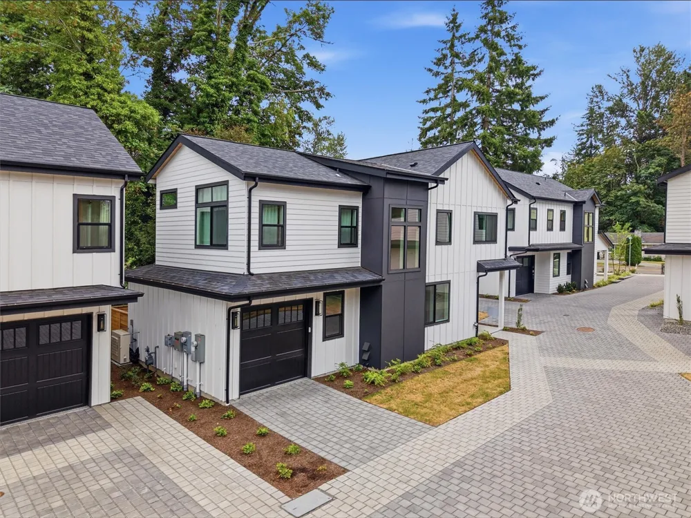 9012 124th Lane NE Kirkland, WA 98033