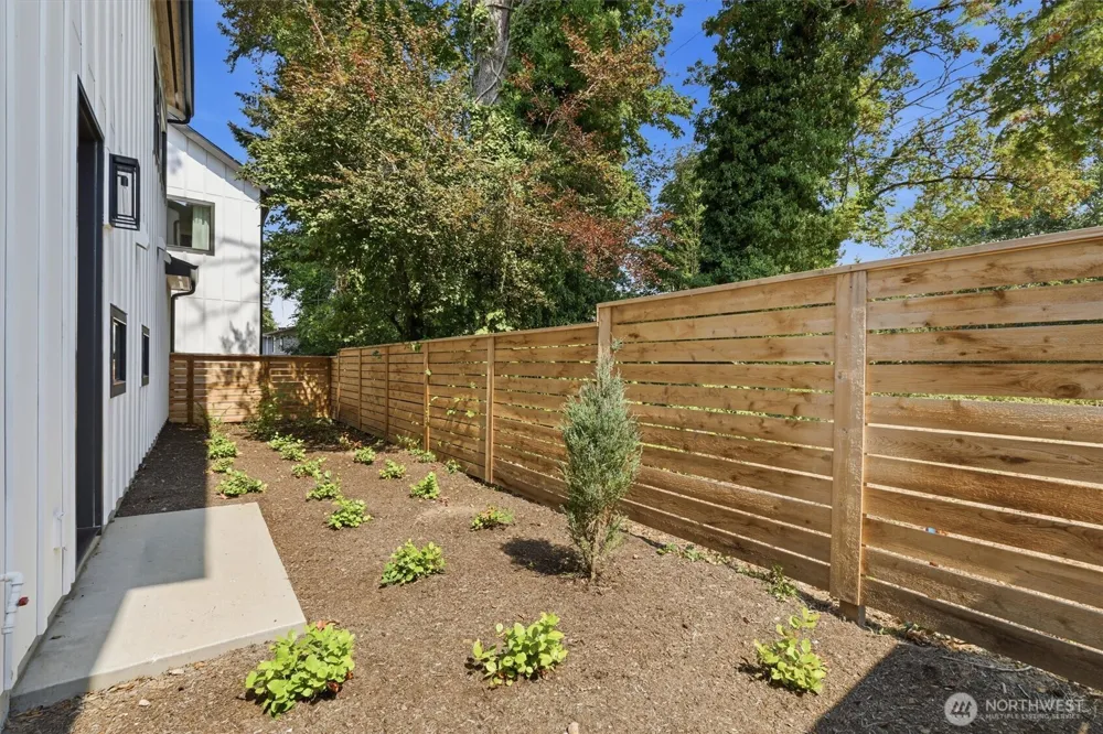 9012 124th Lane NE Kirkland, WA 98033