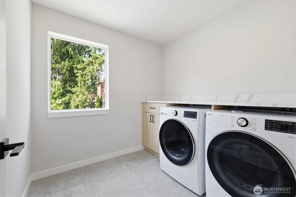 9012 124th Lane NE Kirkland, WA 98033