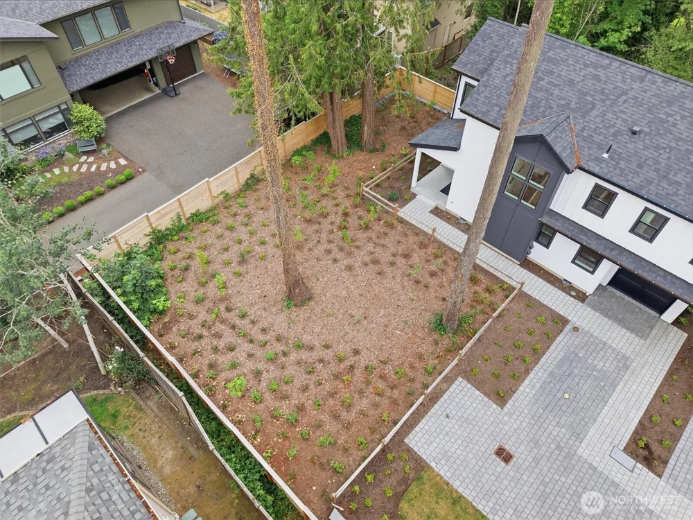 9012 124th Lane NE Kirkland, WA 98033