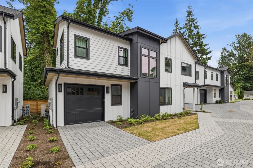 9012 124th Lane NE Kirkland, WA 98033