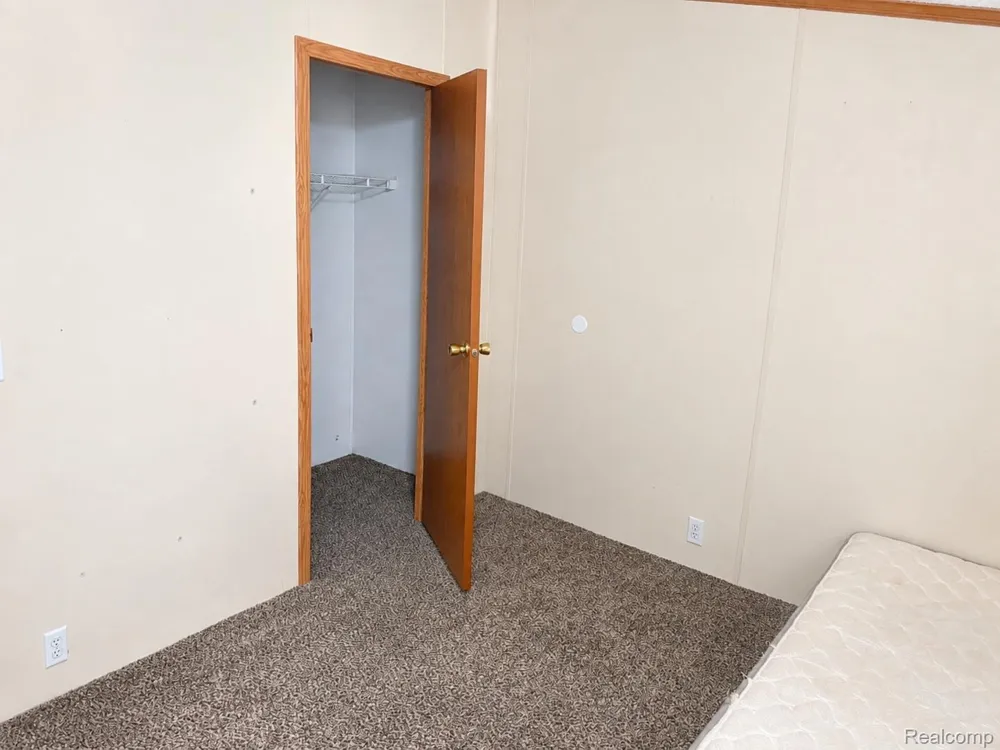 18 Brookfield Swartz Creek City, MI 48473