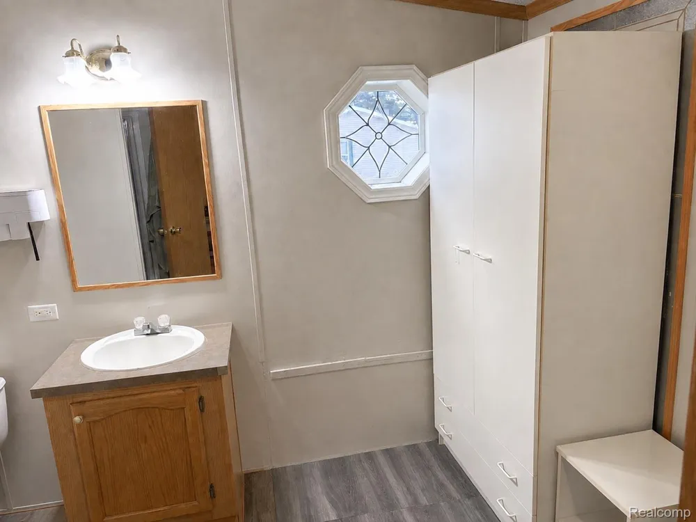 18 Brookfield Swartz Creek City, MI 48473