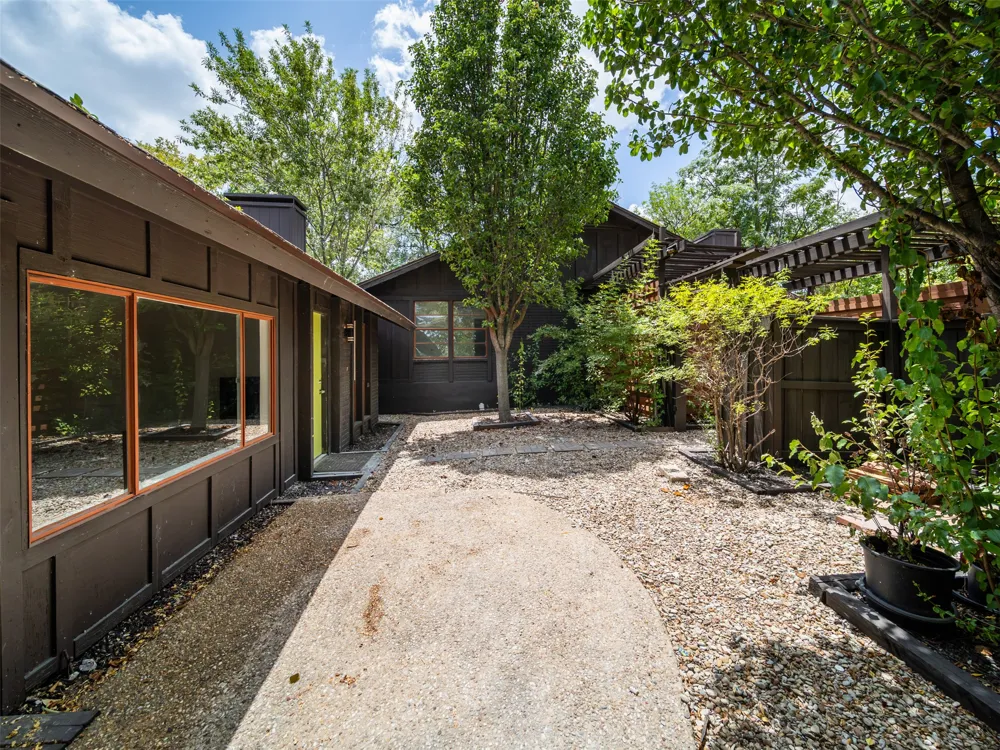 6413 Auburn Drive Austin, TX 78723