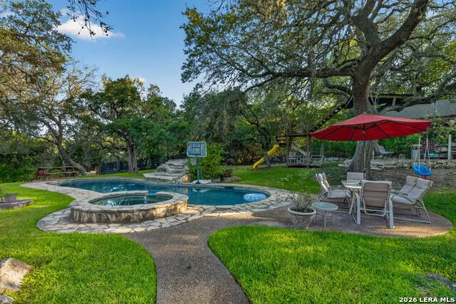 9707 WINDWOOD DR Boerne, TX 78006