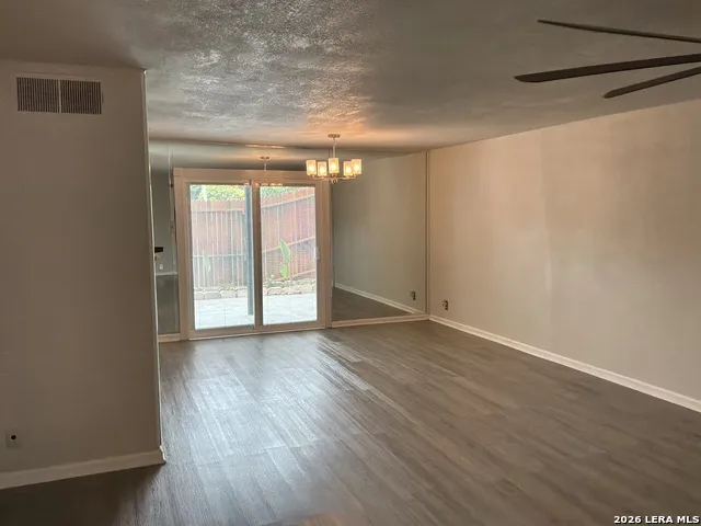 7322 Oak Manor #36 San Antonio, TX 78229