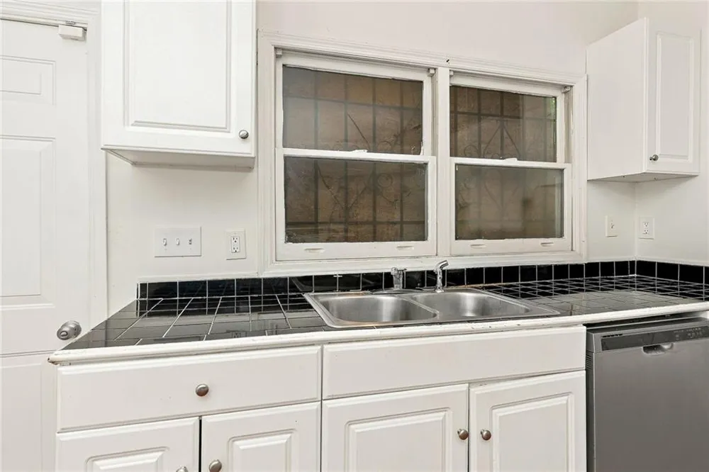 56 Vanira Avenue SE Atlanta, GA 30315