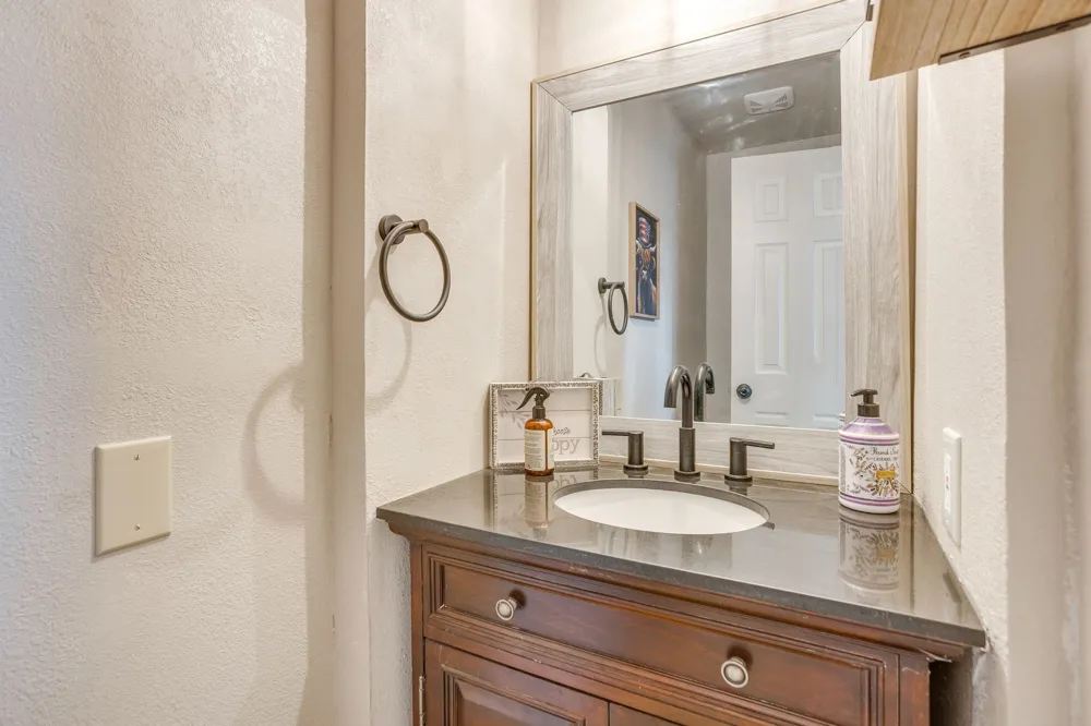 3914 Redbird Lane Joshua, TX 76058