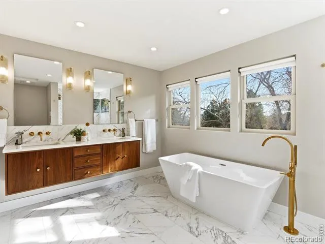 3716 Wonderland Hill Avenue Boulder, CO 80304