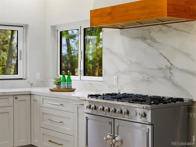 3716 Wonderland Hill Avenue Boulder, CO 80304