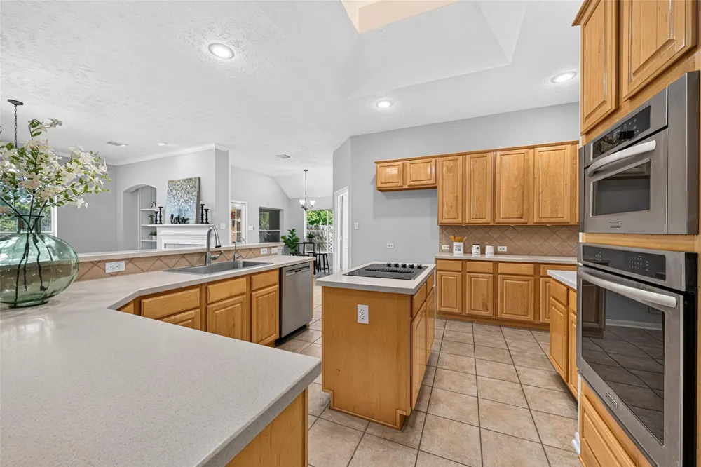 3926 Shadow Cove Drive Houston, TX 77082