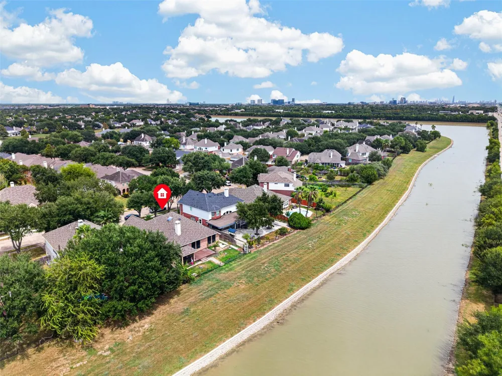 3926 Shadow Cove Drive Houston, TX 77082