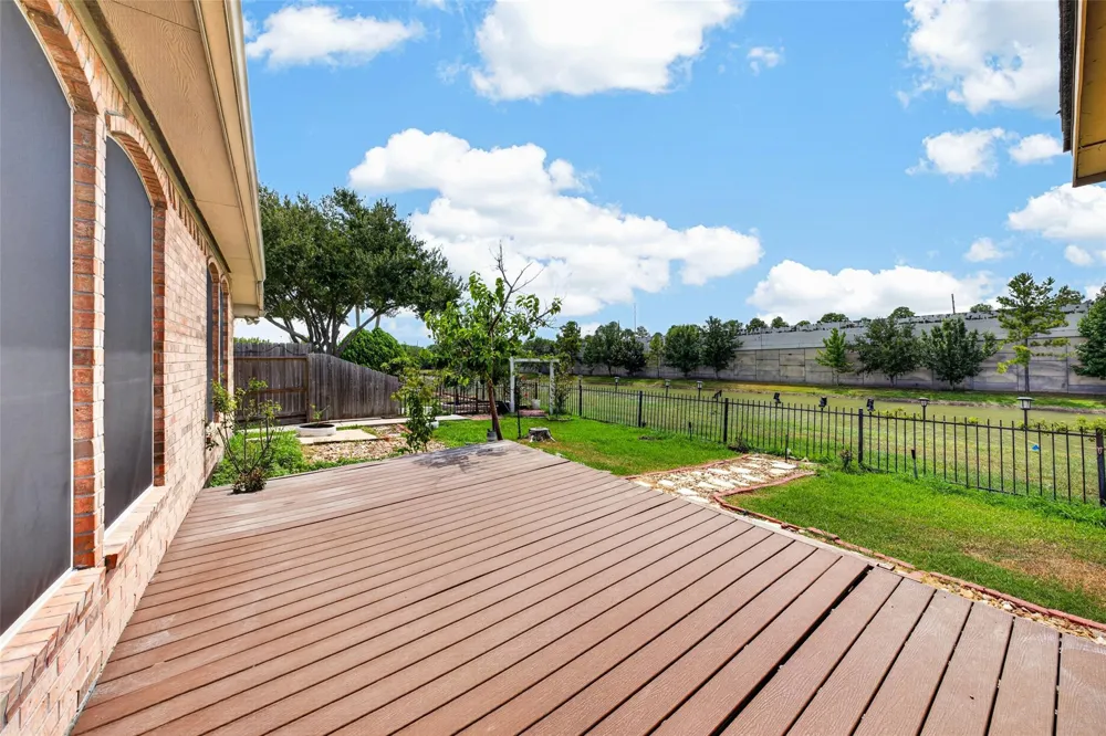 3926 Shadow Cove Drive Houston, TX 77082