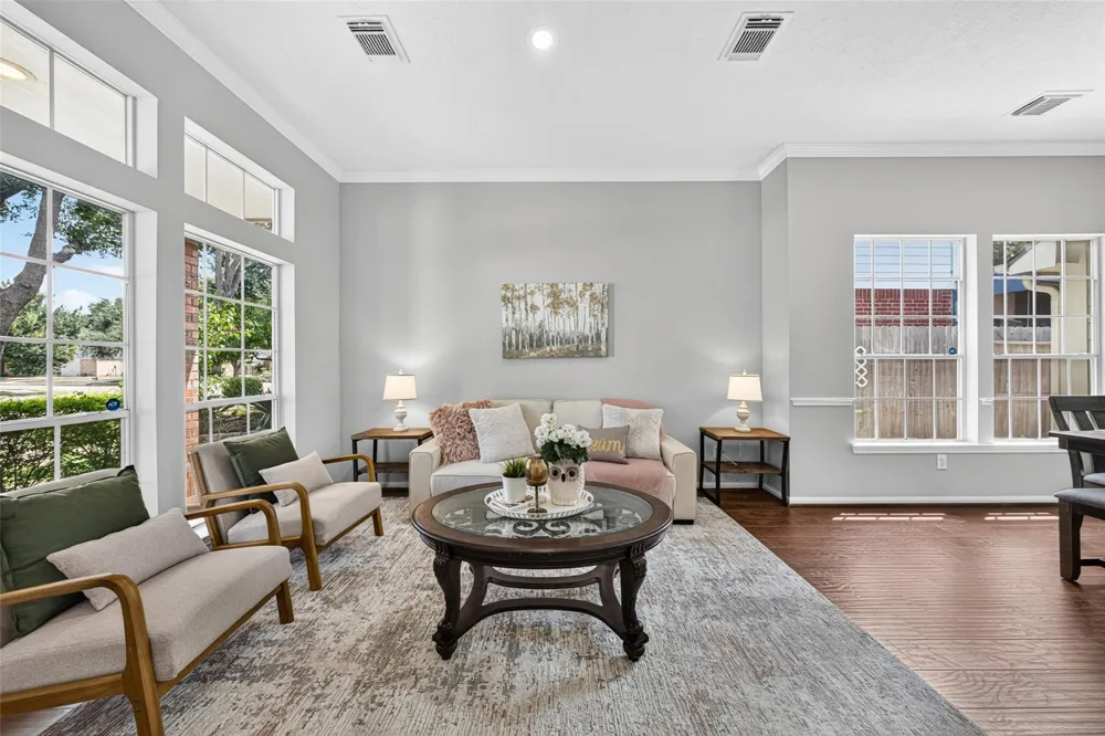 3926 Shadow Cove Drive Houston, TX 77082
