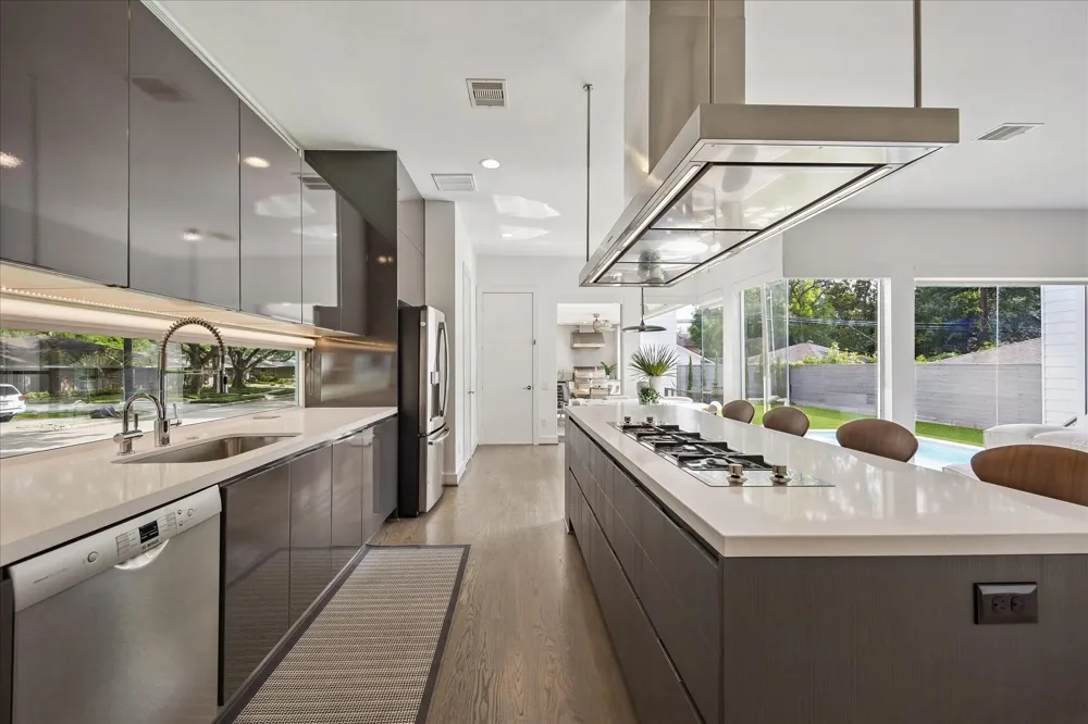 5215 Jason Street Houston, TX 77096