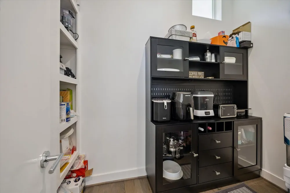 5215 Jason Street Houston, TX 77096