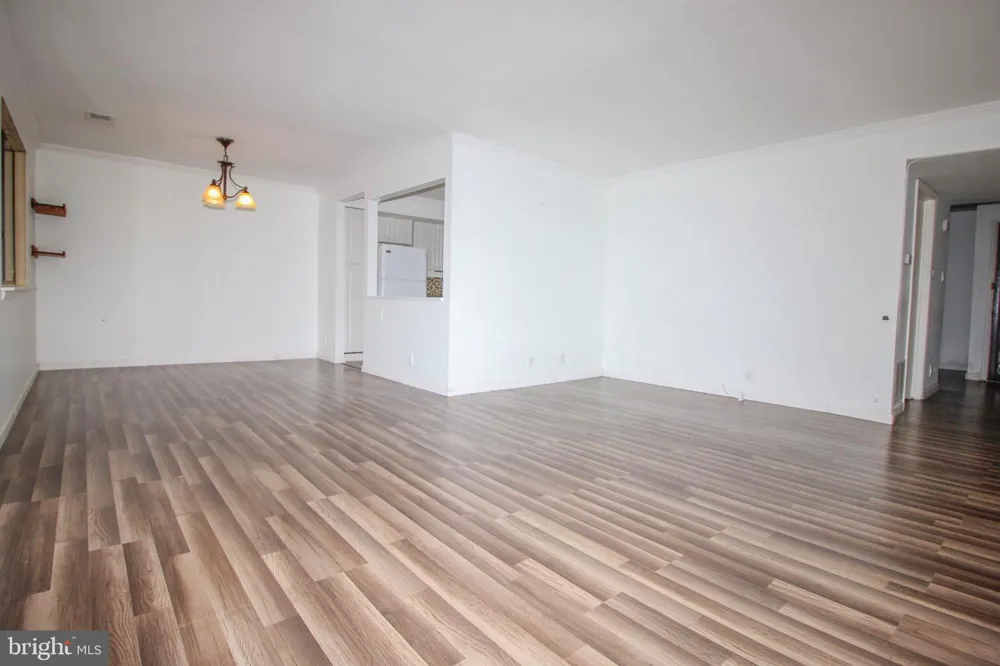 115 E KINGS HIGHWAY #410 Maple Shade, NJ 08052