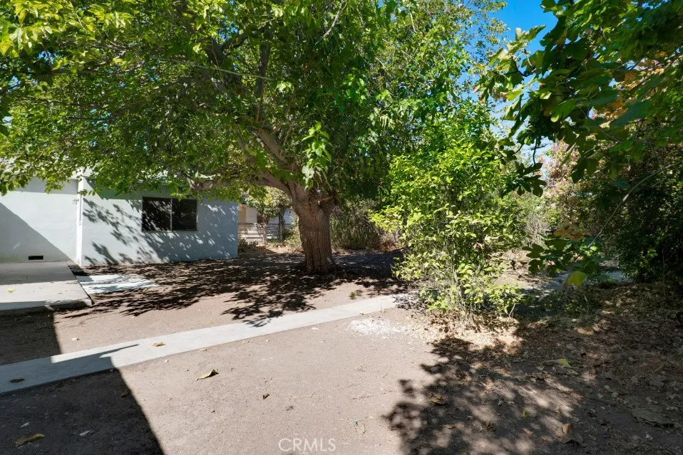 5412 Ben Avenue Valley Village, CA 91607