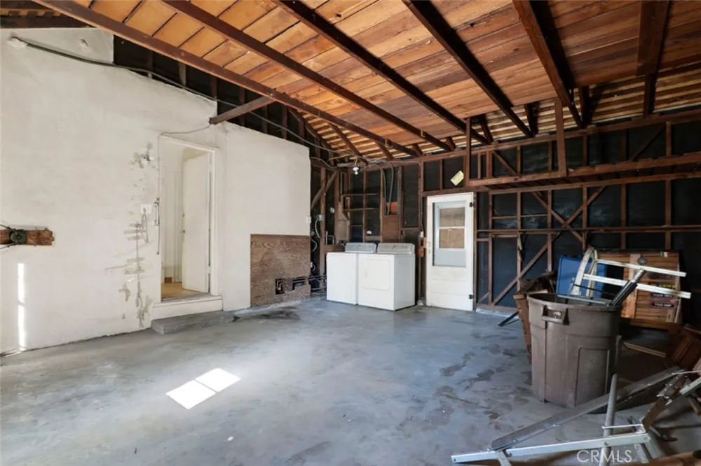 5412 Ben Avenue Valley Village, CA 91607
