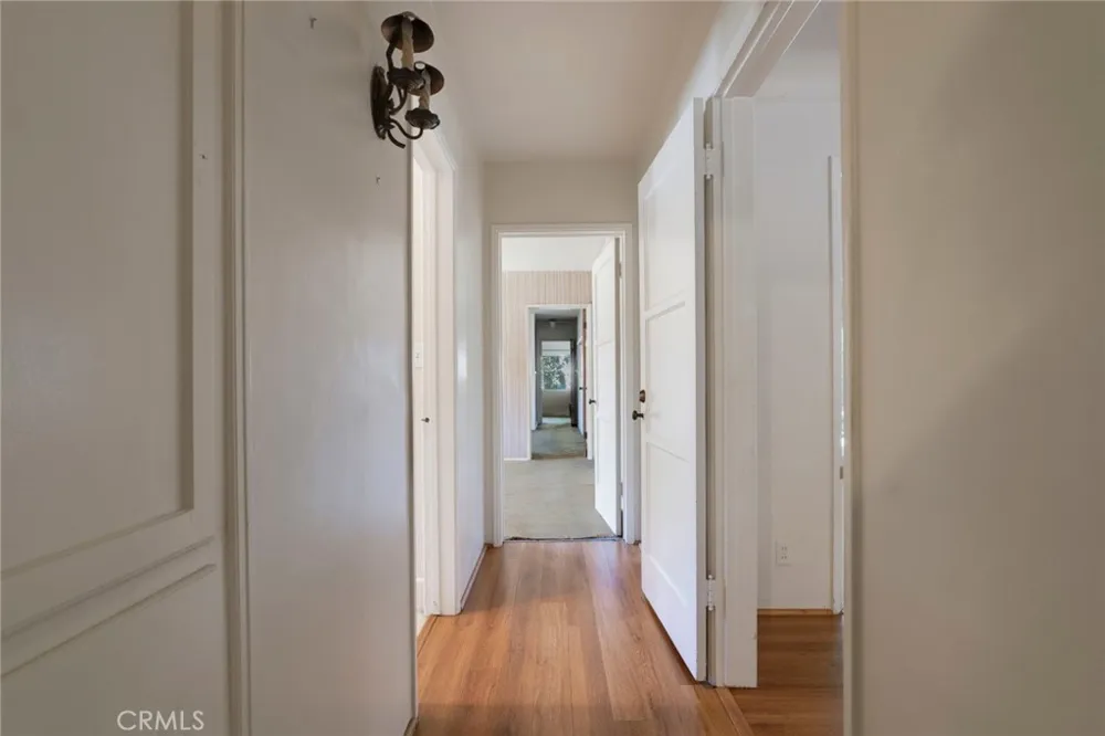5412 Ben Avenue Valley Village, CA 91607