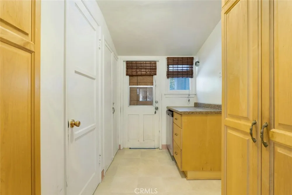 5412 Ben Avenue Valley Village, CA 91607