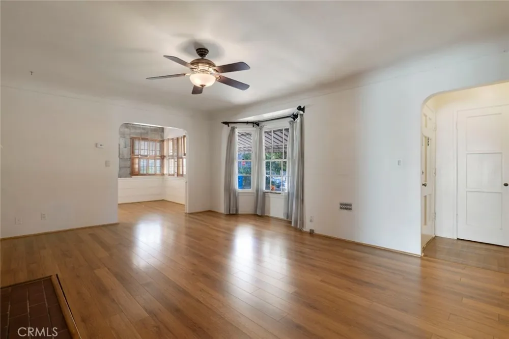 5412 Ben Avenue Valley Village, CA 91607