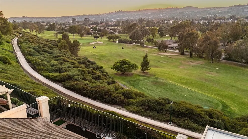 27515 Via Sequoia San Juan Capistrano, CA 92675