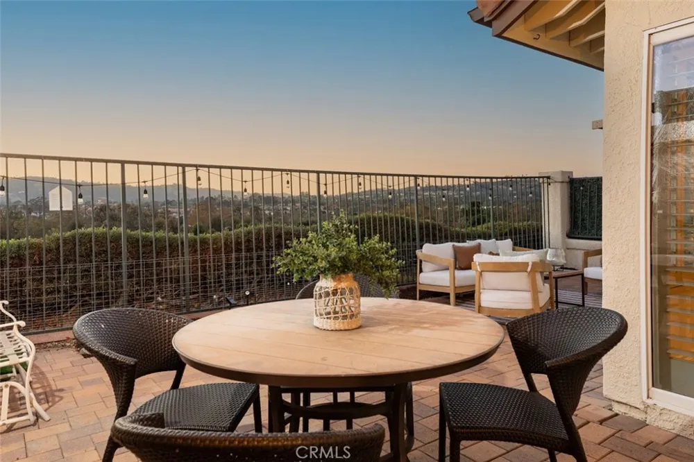 27515 Via Sequoia San Juan Capistrano, CA 92675
