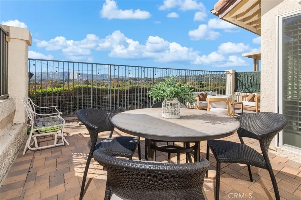 27515 Via Sequoia San Juan Capistrano, CA 92675