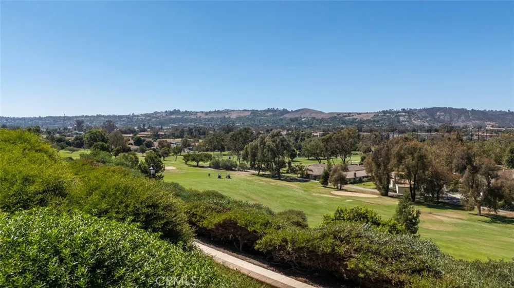 27515 Via Sequoia San Juan Capistrano, CA 92675