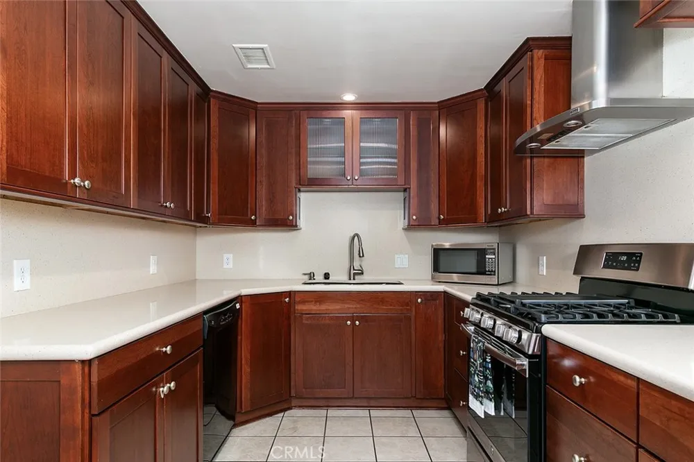 4939 De Lay Avenue Covina, CA 91722