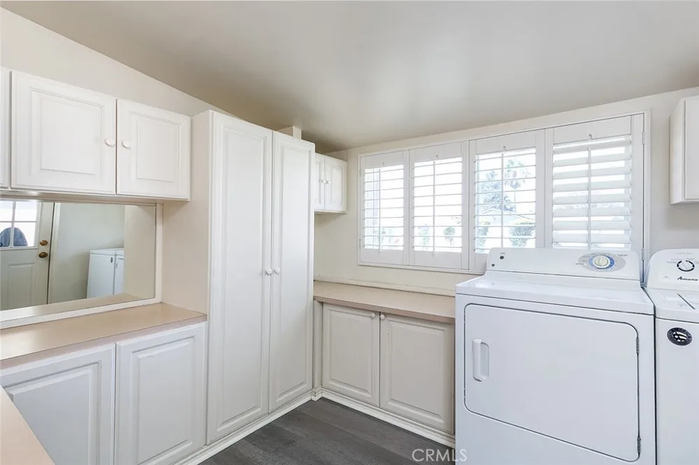 4939 De Lay Avenue Covina, CA 91722
