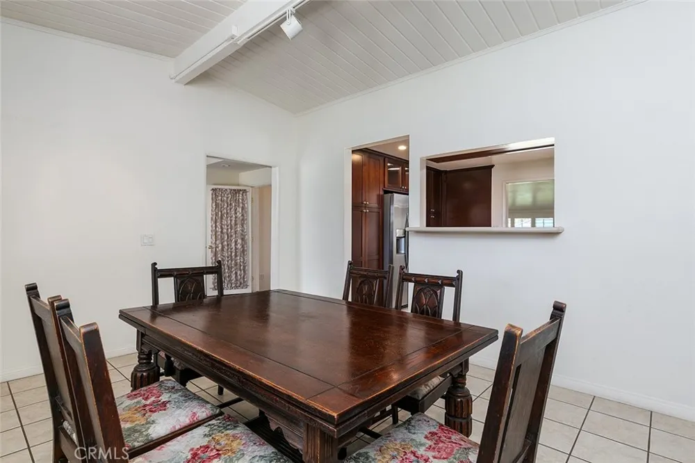 4939 De Lay Avenue Covina, CA 91722