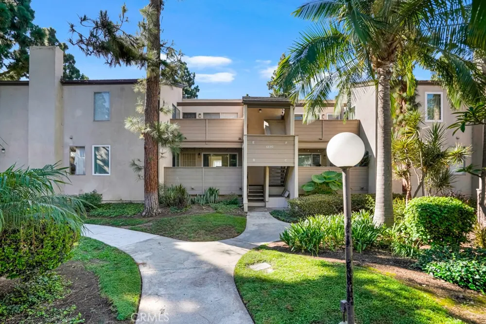 1270 Cabrillo Park Santa Ana, CA 92701