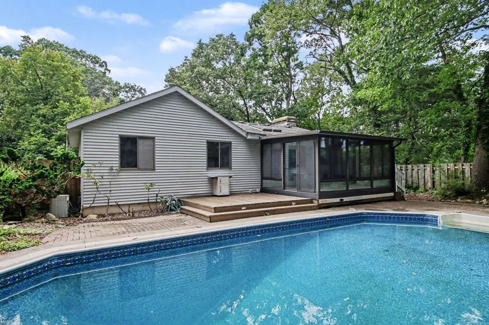 1312 Gladstone Drive SE Grand Rapids, MI 49506