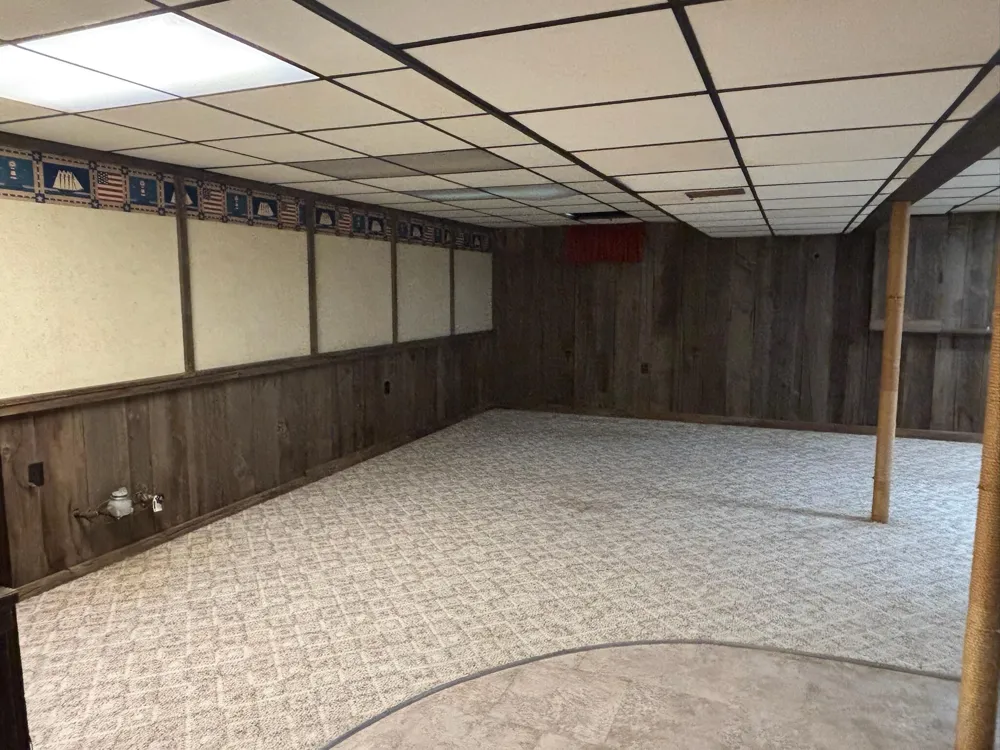 3884 S 2 Mile Road Bay City, MI 48706