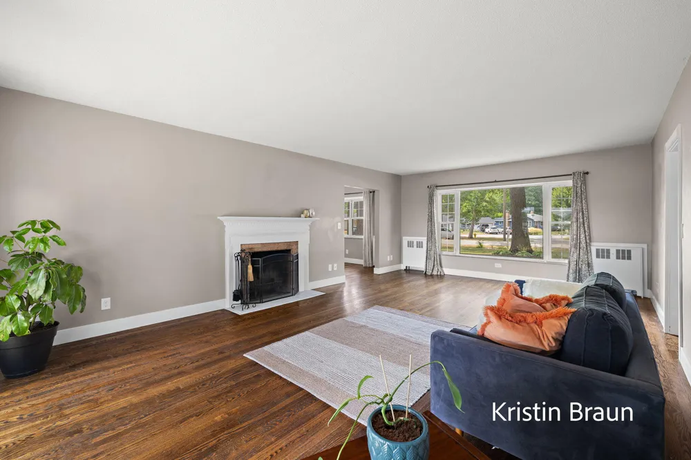 4078 Highgate Road Norton Shores, MI 49441