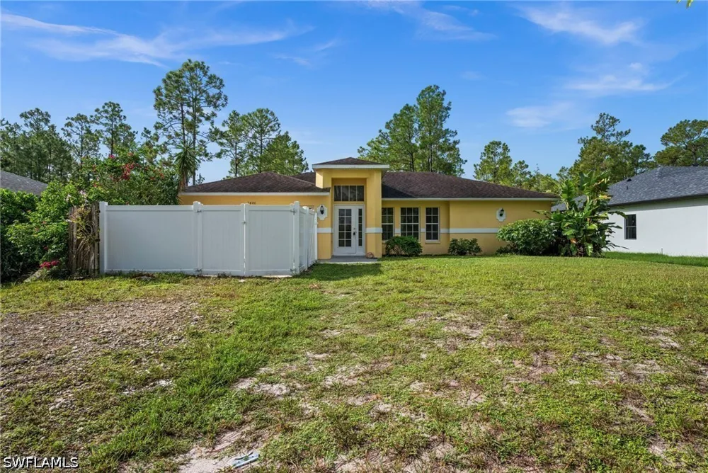 31st Avenue NE Naples, FL 34120