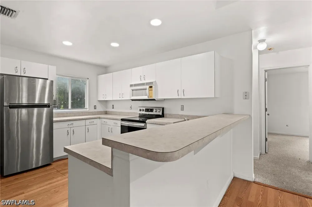 31st Avenue NE Naples, FL 34120