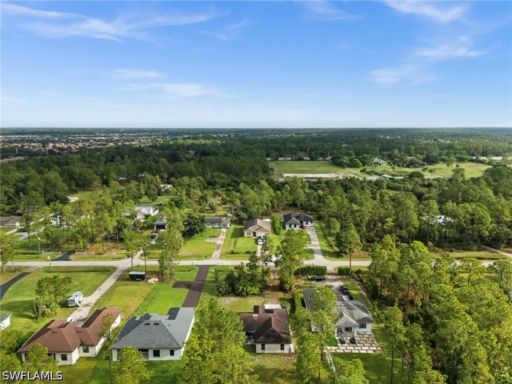 31st Avenue NE Naples, FL 34120