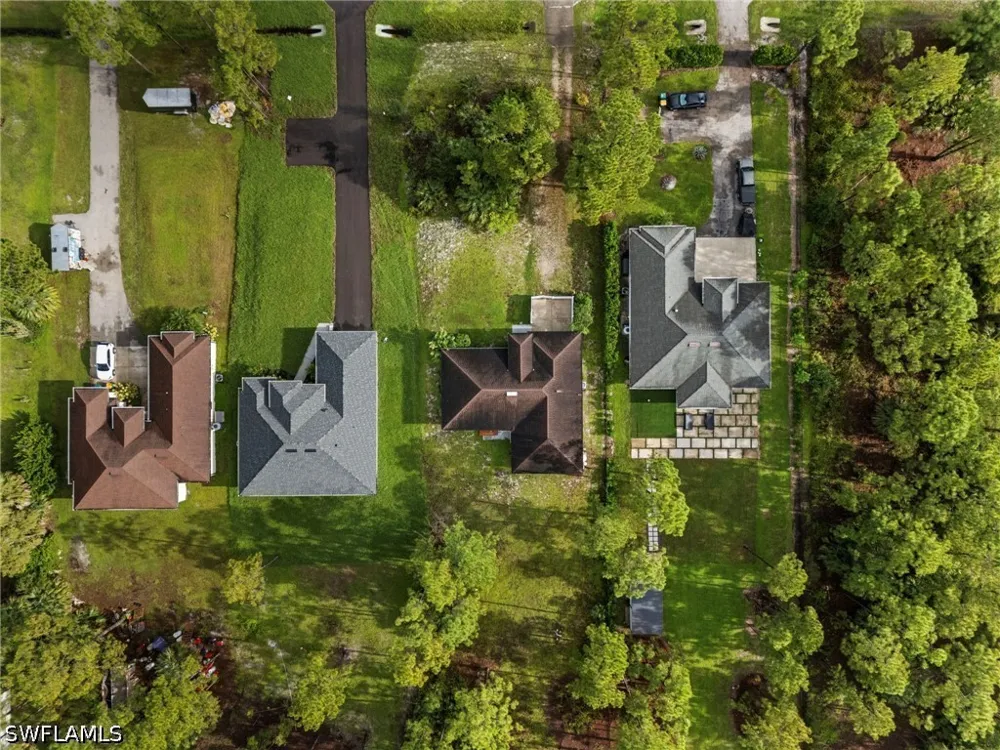 31st Avenue NE Naples, FL 34120
