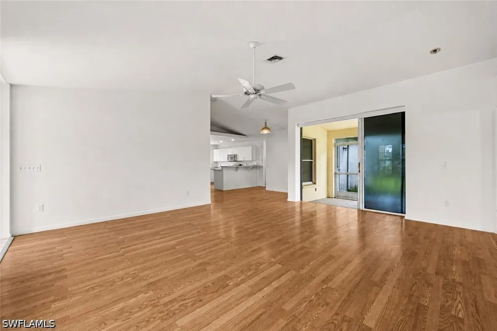 31st Avenue NE Naples, FL 34120